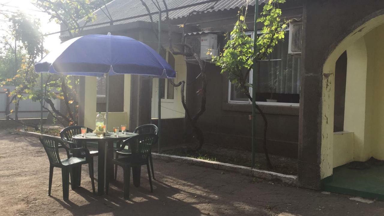 House Of Grace Hotel Reni Exterior photo